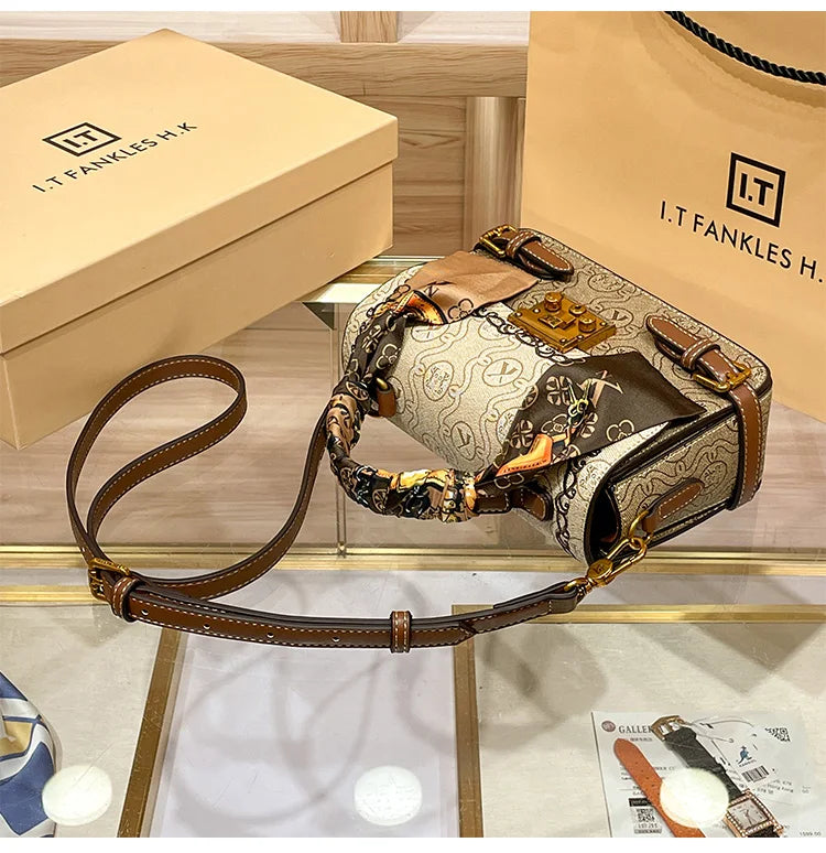 High-End Fashion Women's Shoulder and Crossbody Handbag