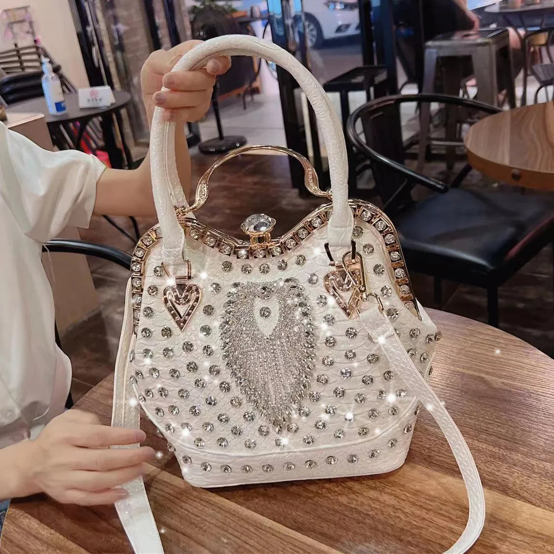 Luxury Diamond Leather Crossbody Bucket Bag