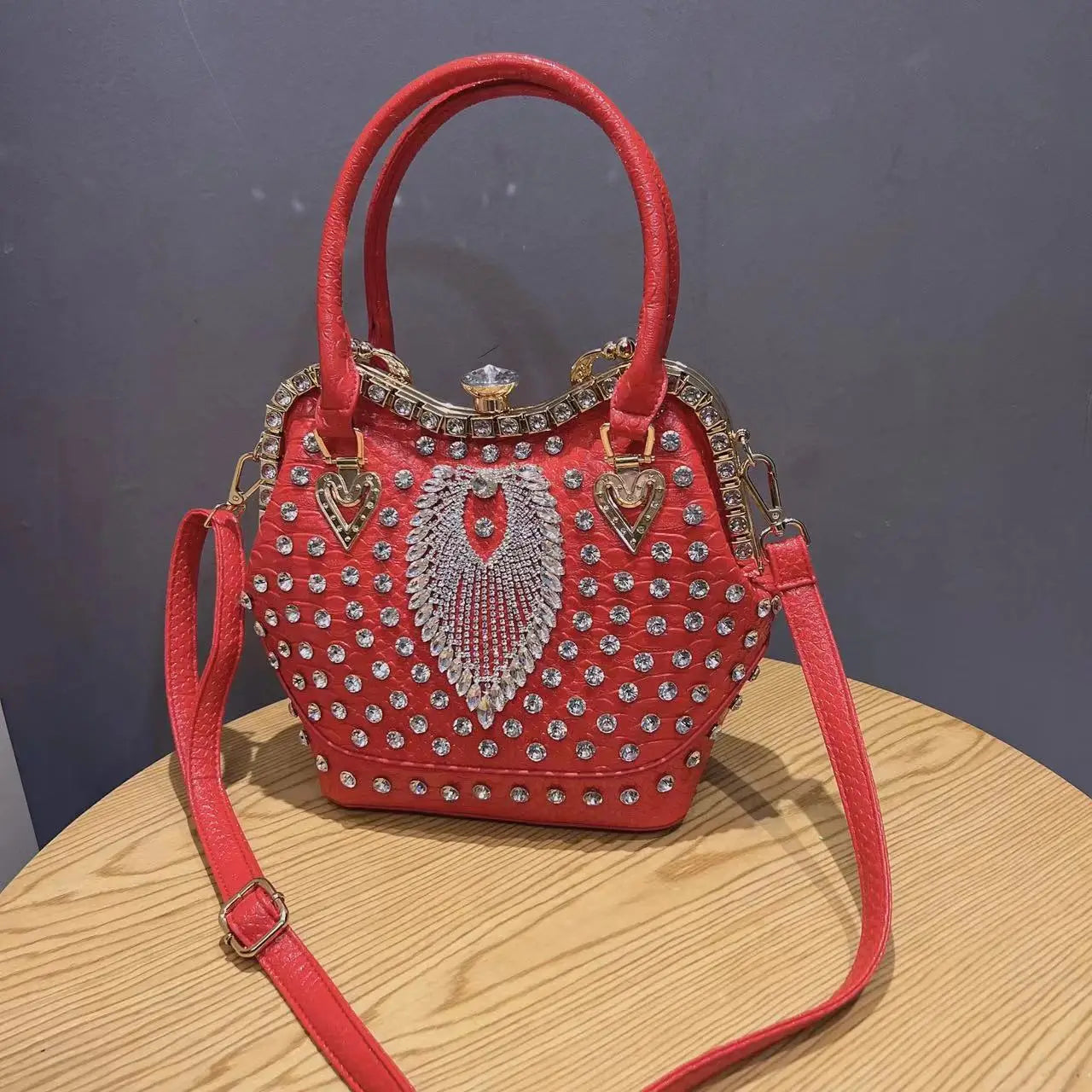 Luxury Diamond Leather Crossbody Bucket Bag