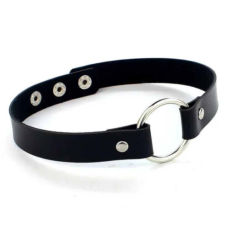 Gothic Heart-Lock Choker Necklace – Statement Accessory